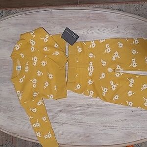 Girl's 2T golden yellow sweater set